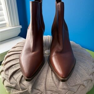 Nine West Rich Brown Ankle Booties